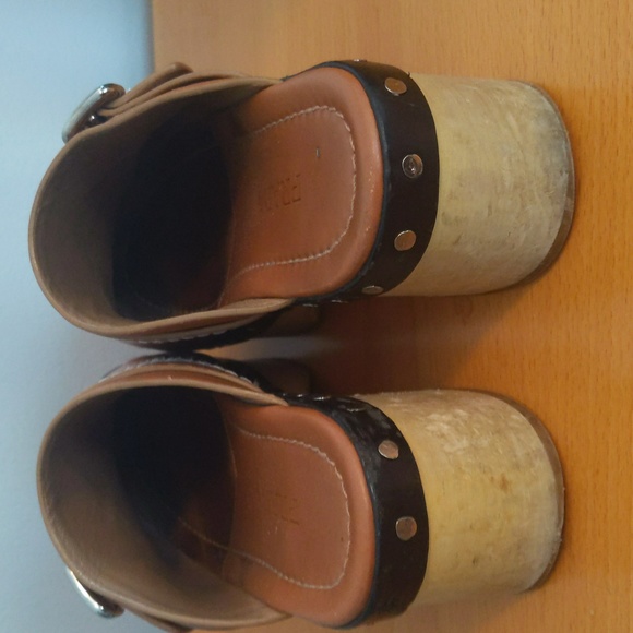 Prada shoes - Picture 8 of 10